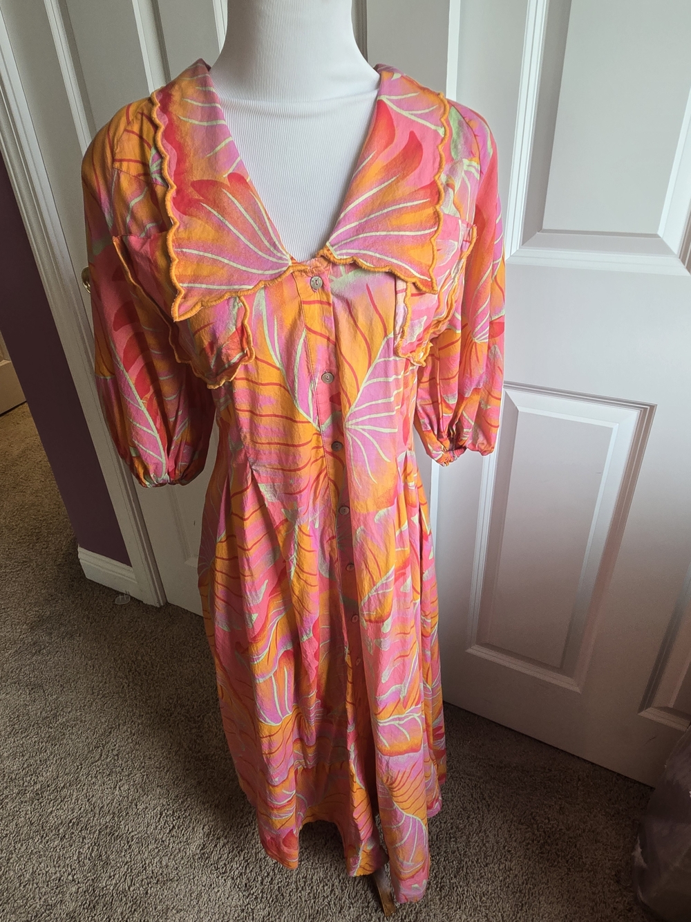 FARM Rio Pink & Orange Tropical-Leaf Button Dress - Lg